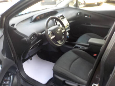 2016 Toyota Prius Two