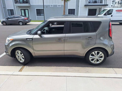 2016 Kia Soul +