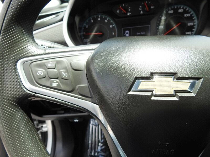 2022 Chevrolet Malibu Sedan - $21,900
