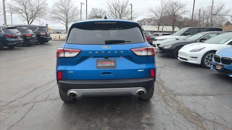 2020 Ford Escape SE