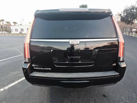 2017 Cadillac Escalade ESV Premium Luxury