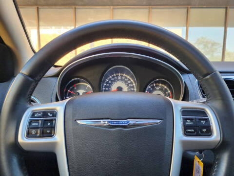 2011 Chrysler 200 Limited