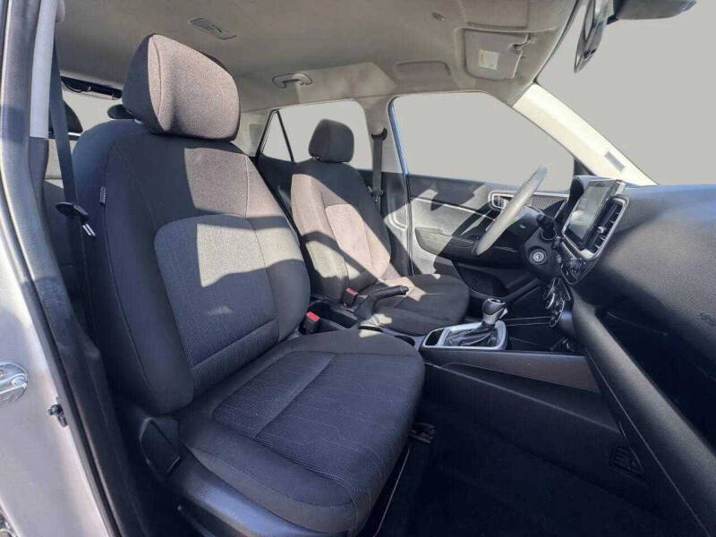 2021 Hyundai Venue SE