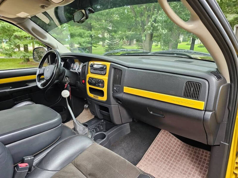 2005 Dodge Ram 1500 SRT-10