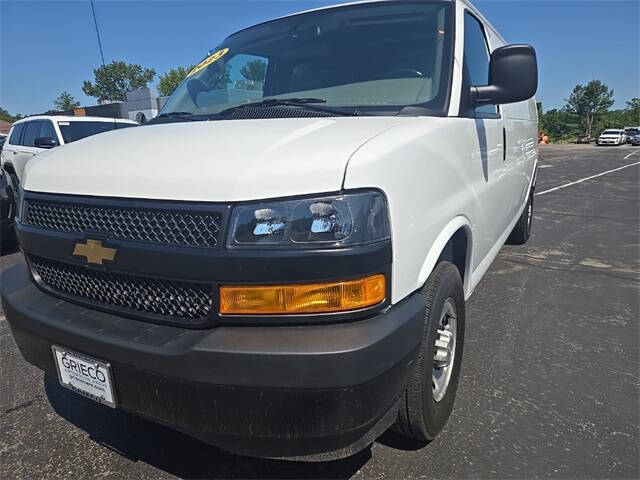 2023 Chevrolet Express 2500