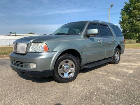 2006 Lincoln Navigator for sale at CarWorx LLC in Dunn NC