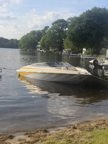 2004 Crownline Bowrider