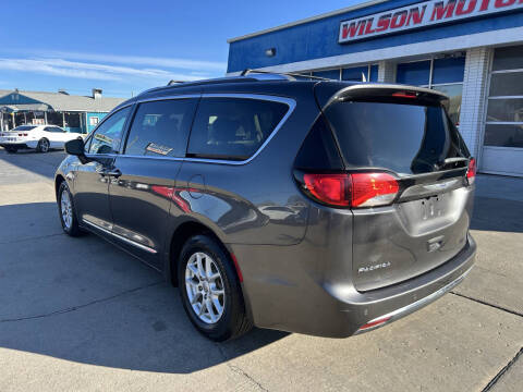 2020 Chrysler Pacifica Touring L