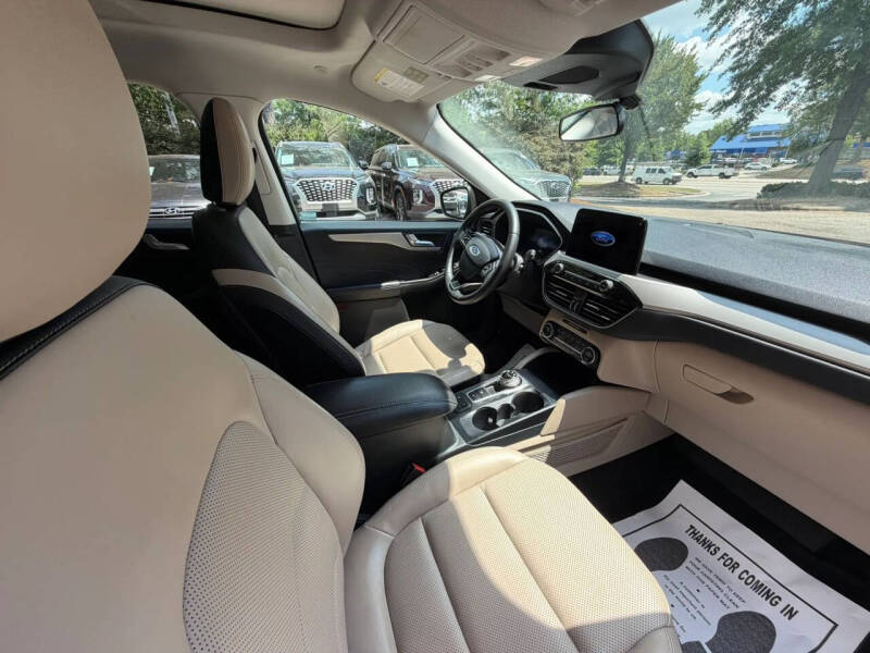 2021 Ford Escape SEL