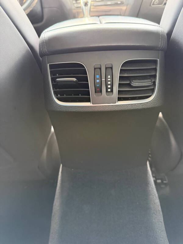2015 Hyundai Genesis
