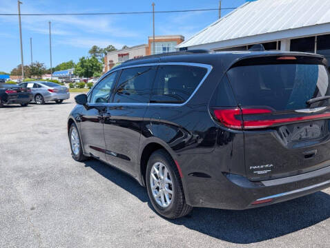 2022 Chrysler Pacifica Touring L