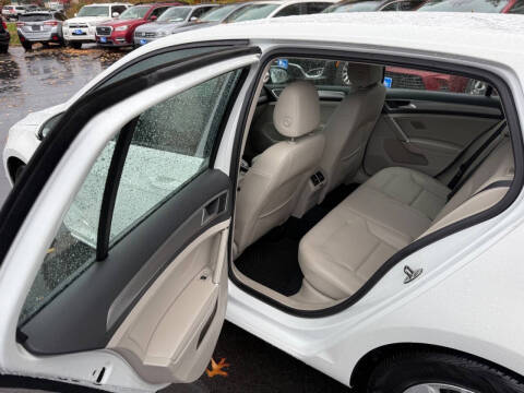 2015 Volkswagen Golf TSI S
