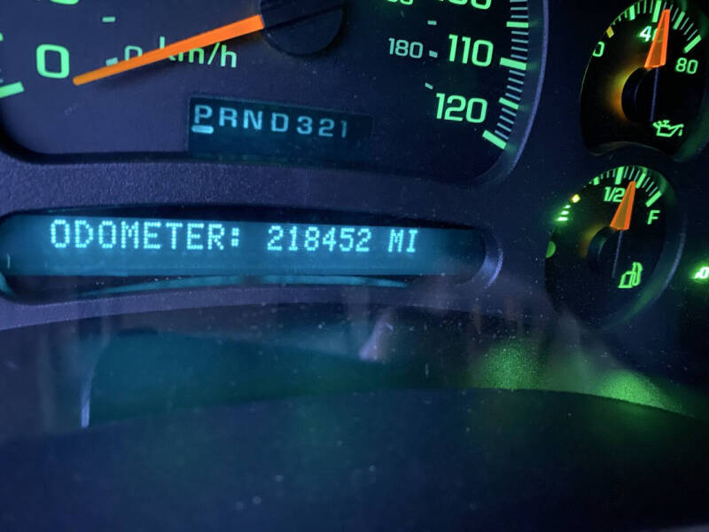 2004 Chevrolet Suburban 1500 LT