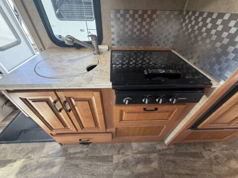 2017 Forest River Sunseeker MBS
