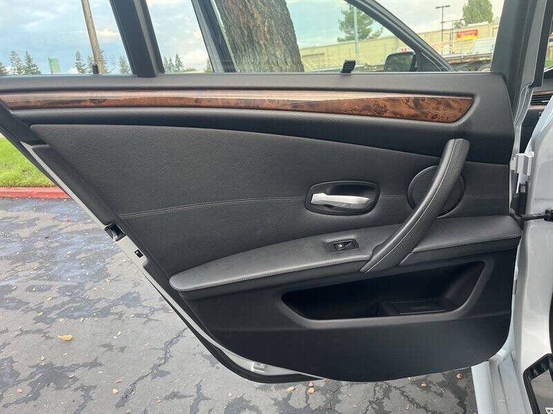 2008 BMW 5 Series 550i