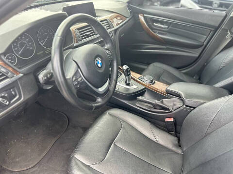 2015 BMW 3 Series 328i