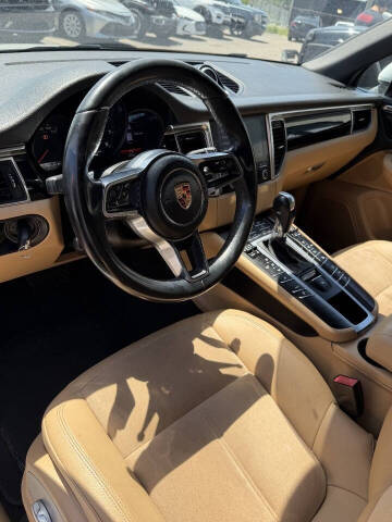 2018 Porsche Macan