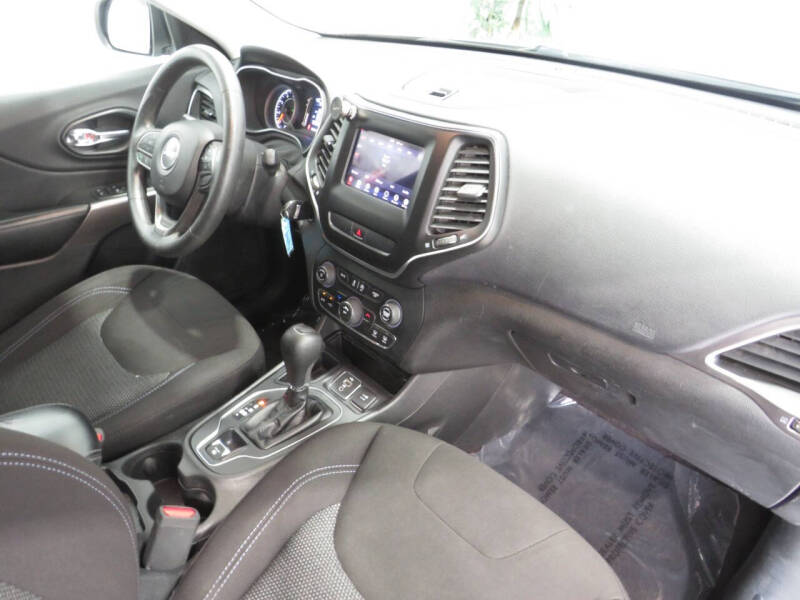 2019 Jeep Cherokee Latitude