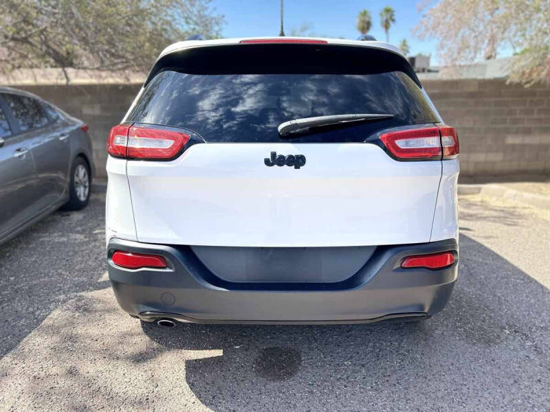 2016 Jeep Cherokee Latitude Altitude