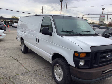 2009 Ford E-Series E-250
