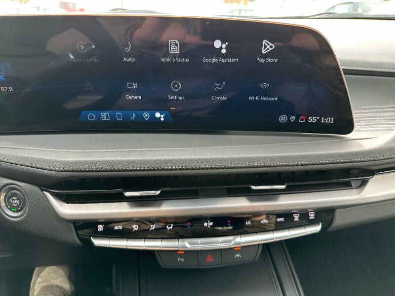 2025 Cadillac XT4 Premium Luxury