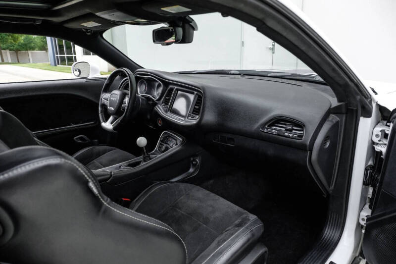 2015 Dodge Challenger SRT 392