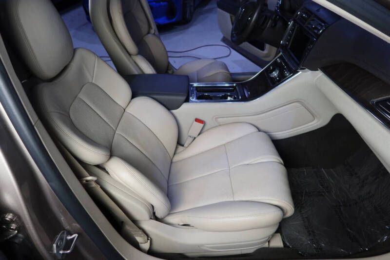 2020 Lincoln Continental Reserve