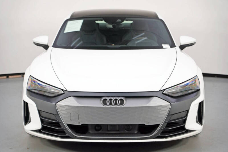 2022 Audi e-tron GT quattro Premium Plus