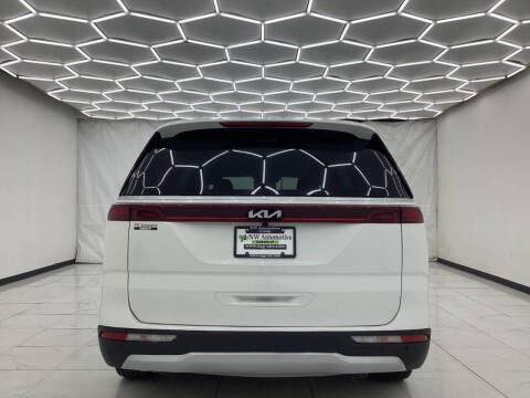 2023 Kia Carnival LX