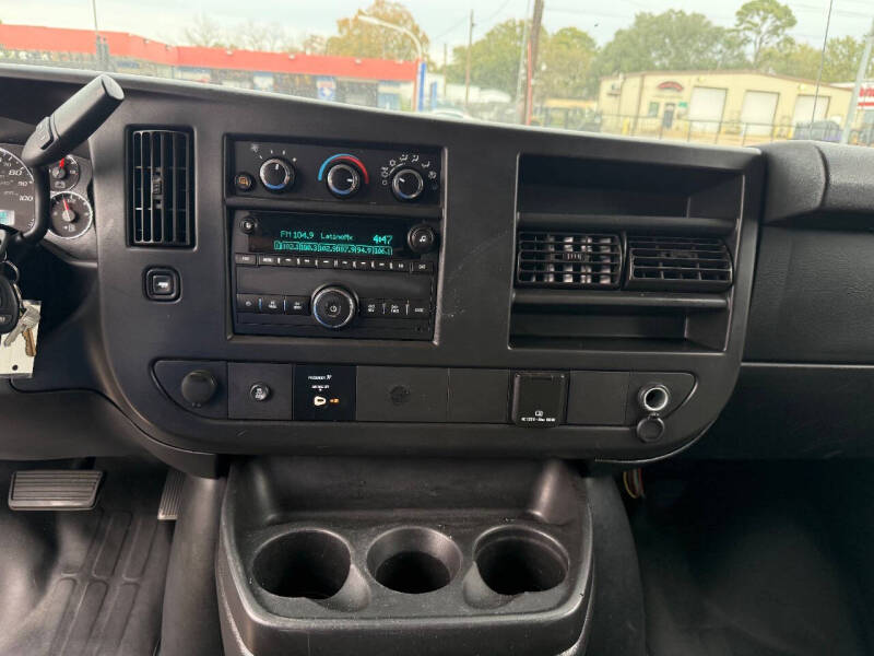2017 Chevrolet Express 2500