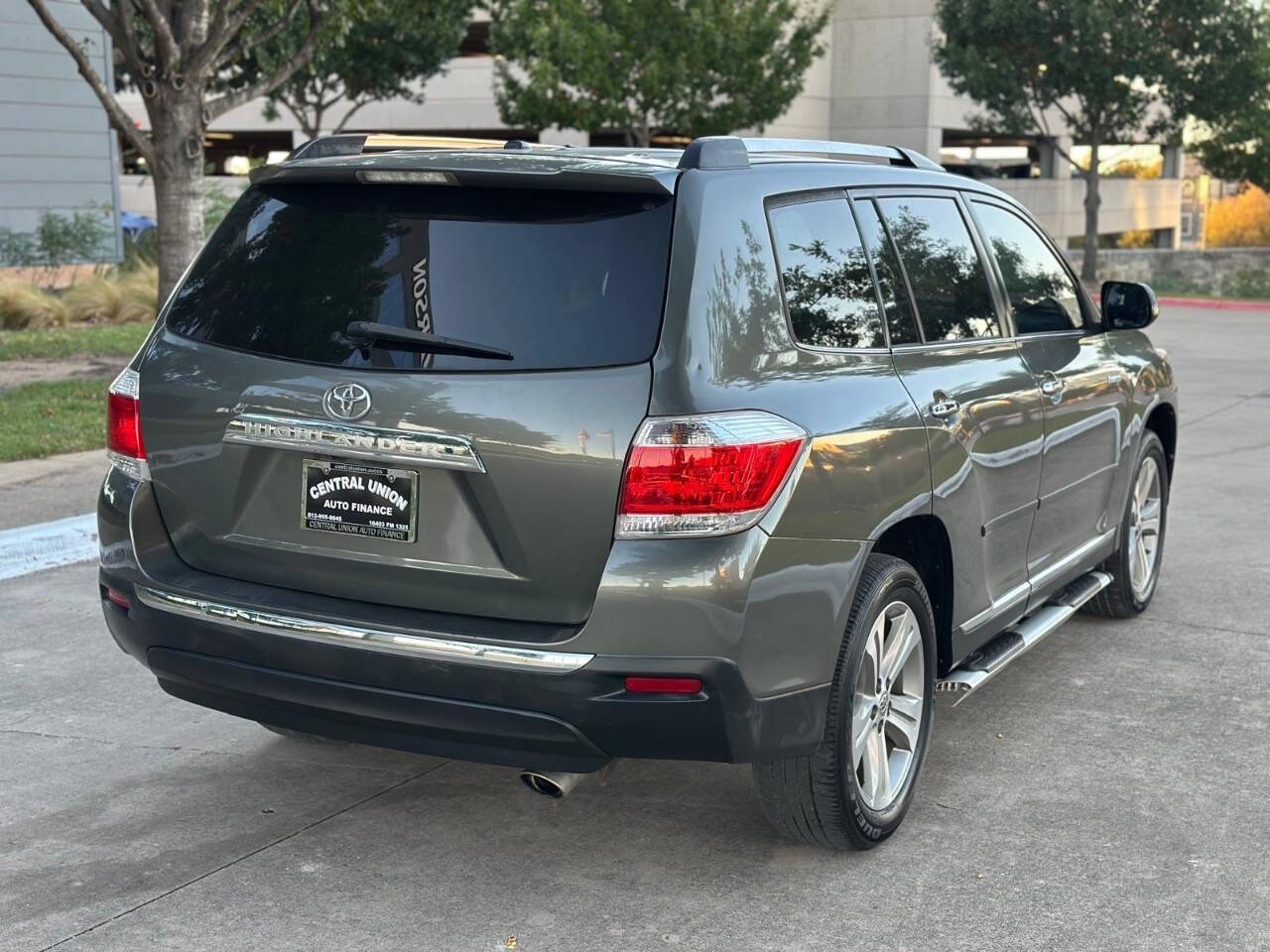 2012 Toyota Highlander for sale at Central Union Auto Finance LLC in Austin, TX