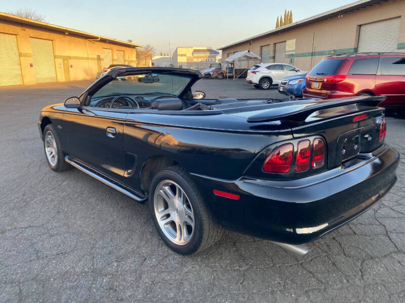 1997 Ford Mustang GT