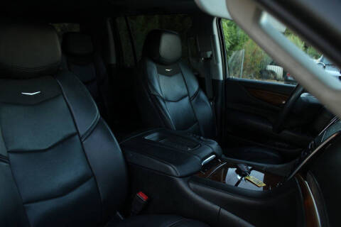 2017 Cadillac Escalade ESV Premium Luxury
