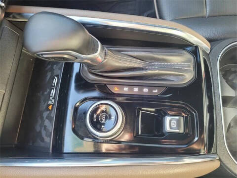 2025 GMC Canyon Denali