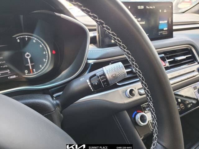 2025 Genesis G70