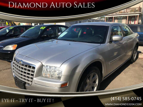 2005 Chrysler 300 for sale at DIAMOND AUTO SALES LLC in Milwaukee WI