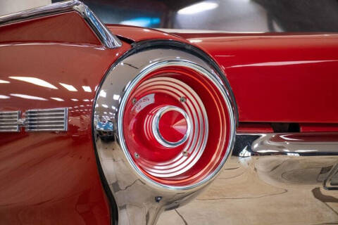 1962 Ford Thunderbird