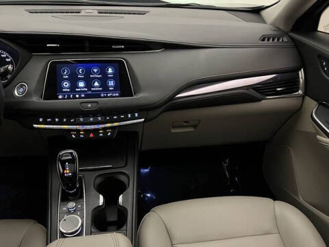 2023 Cadillac XT4 Luxury