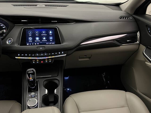 2023 Cadillac XT4 Luxury