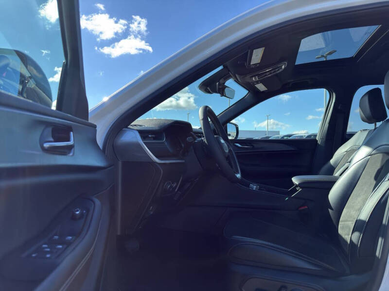 2025 Jeep Grand Cherokee L