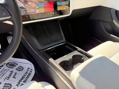 2023 Tesla Model S Plaid