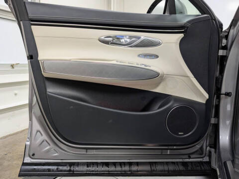 2025 Genesis Electrified GV70 Advanced