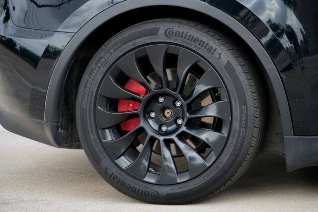 2023 Tesla Model Y Performance