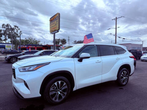 2020 Toyota Highlander XLE