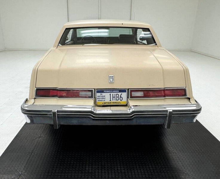 1985 Oldsmobile Toronado Brougham