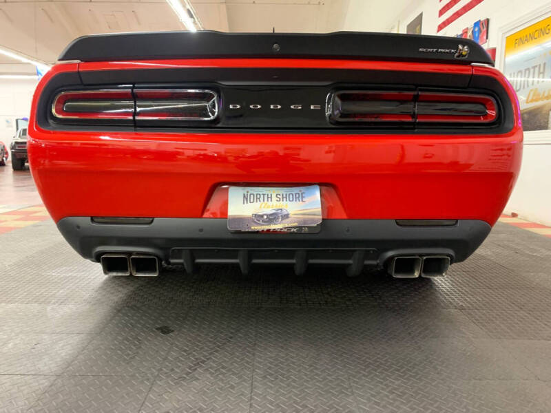 2018 Dodge Challenger 392 HEMI Scat Pack Shaker