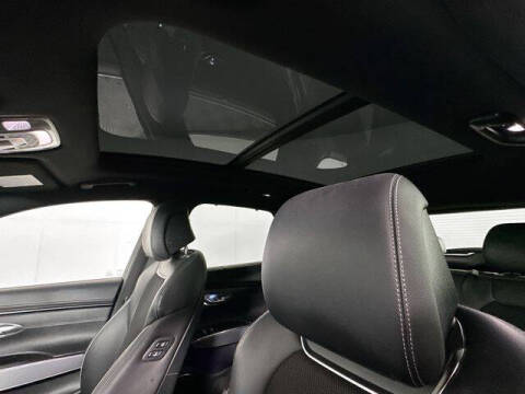 2023 Genesis GV70 2.5T Standard