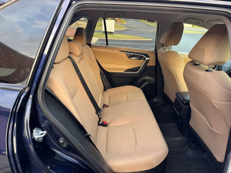 2021 Toyota RAV4 Hybrid XLE