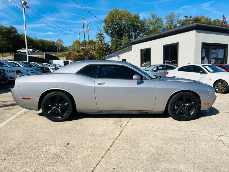 2013 Dodge Challenger R/T photo 5