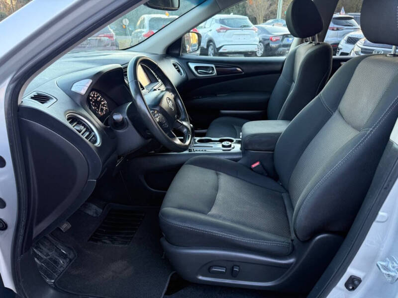 2017 Nissan Pathfinder S